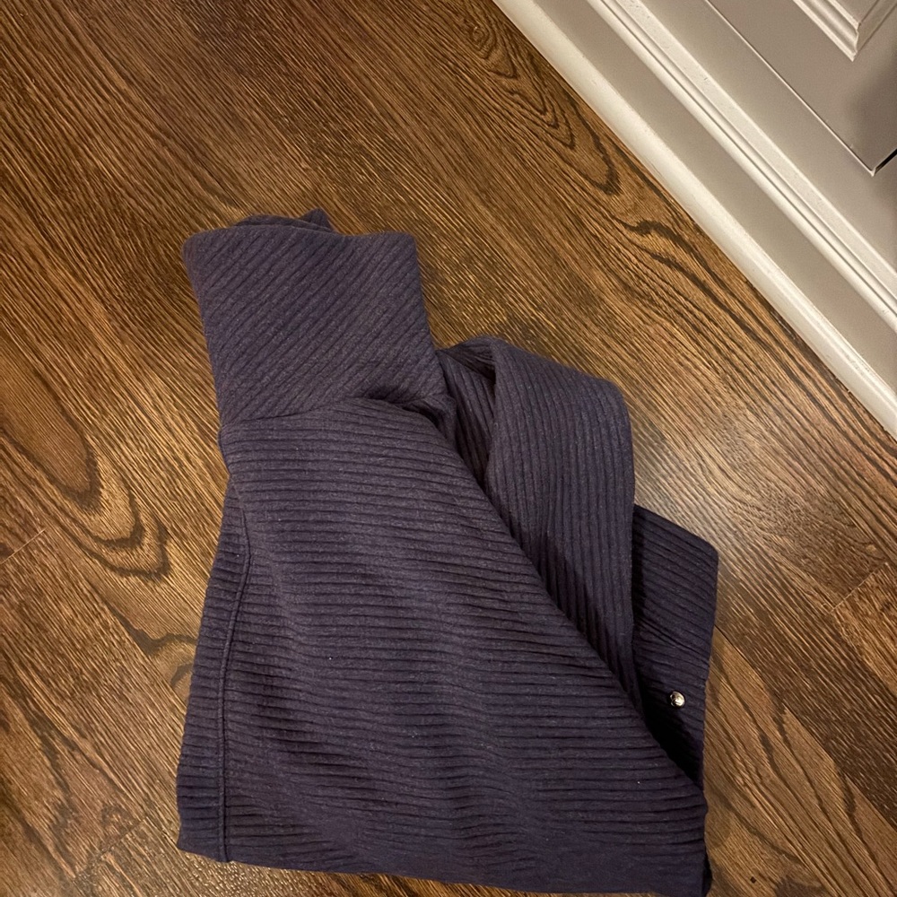 Zella Navy Blue Ribbed Sweatshirt